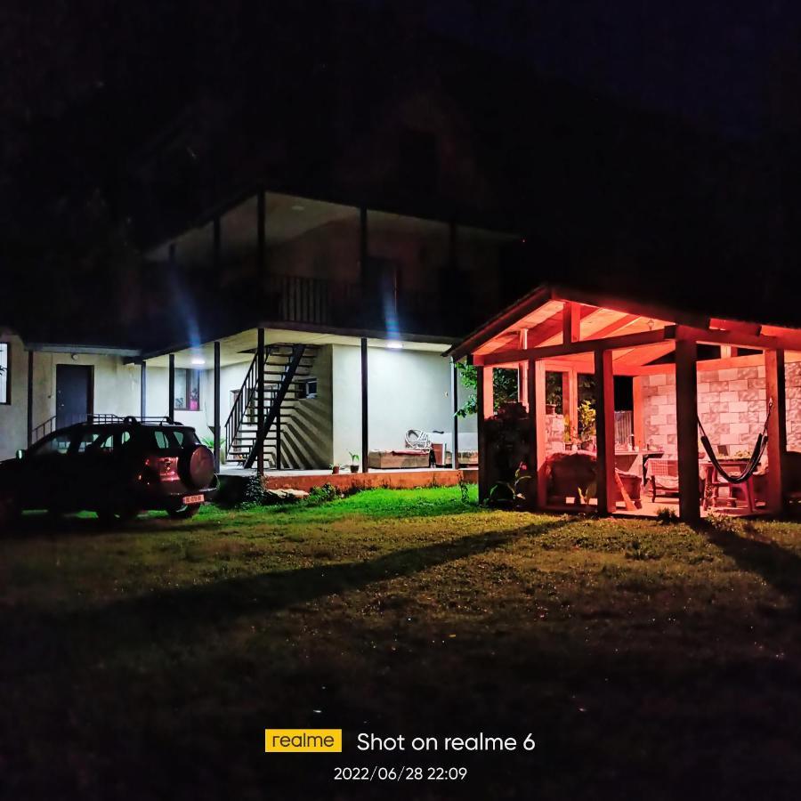 House B&B 梅斯蒂亚 外观 照片