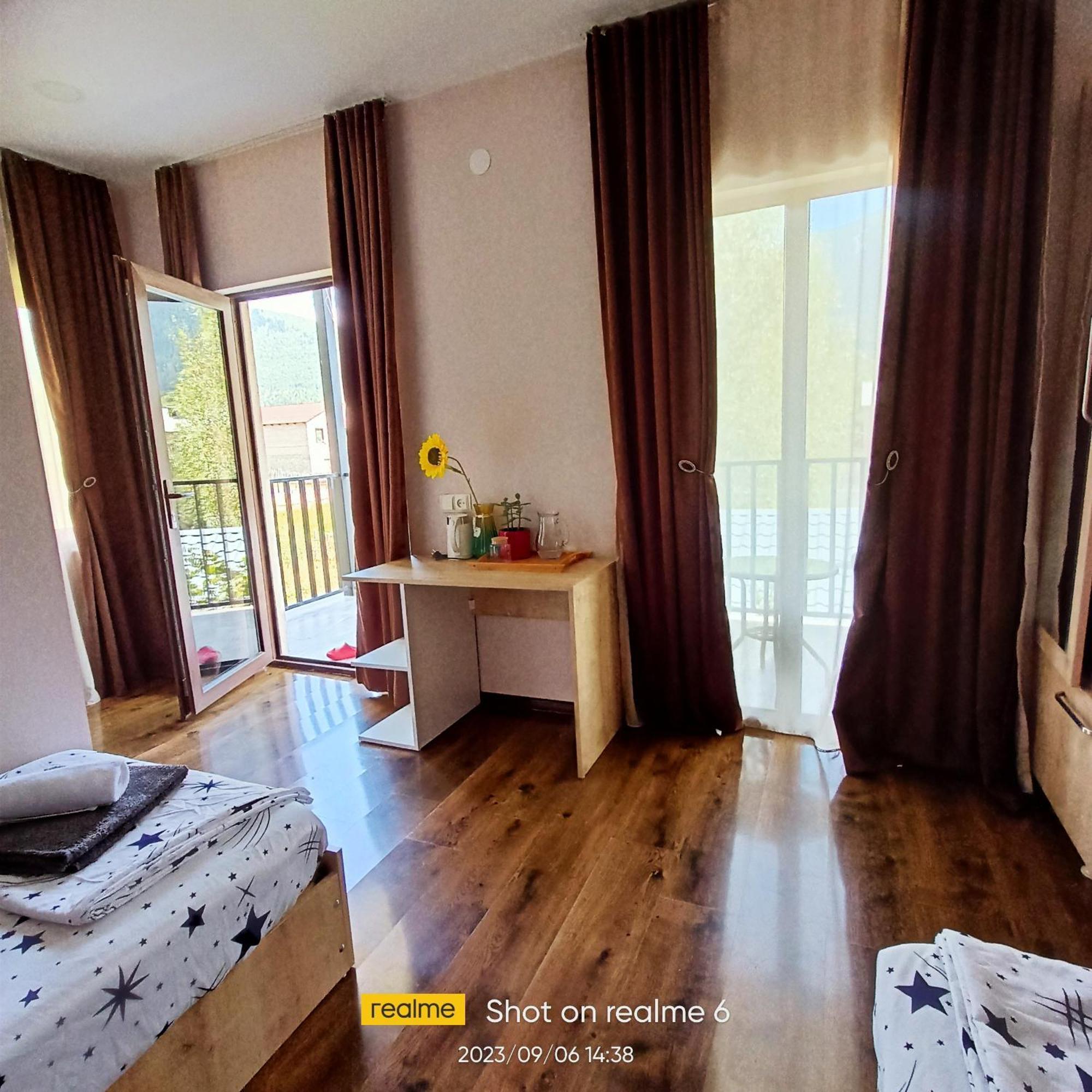 House B&B 梅斯蒂亚 外观 照片
