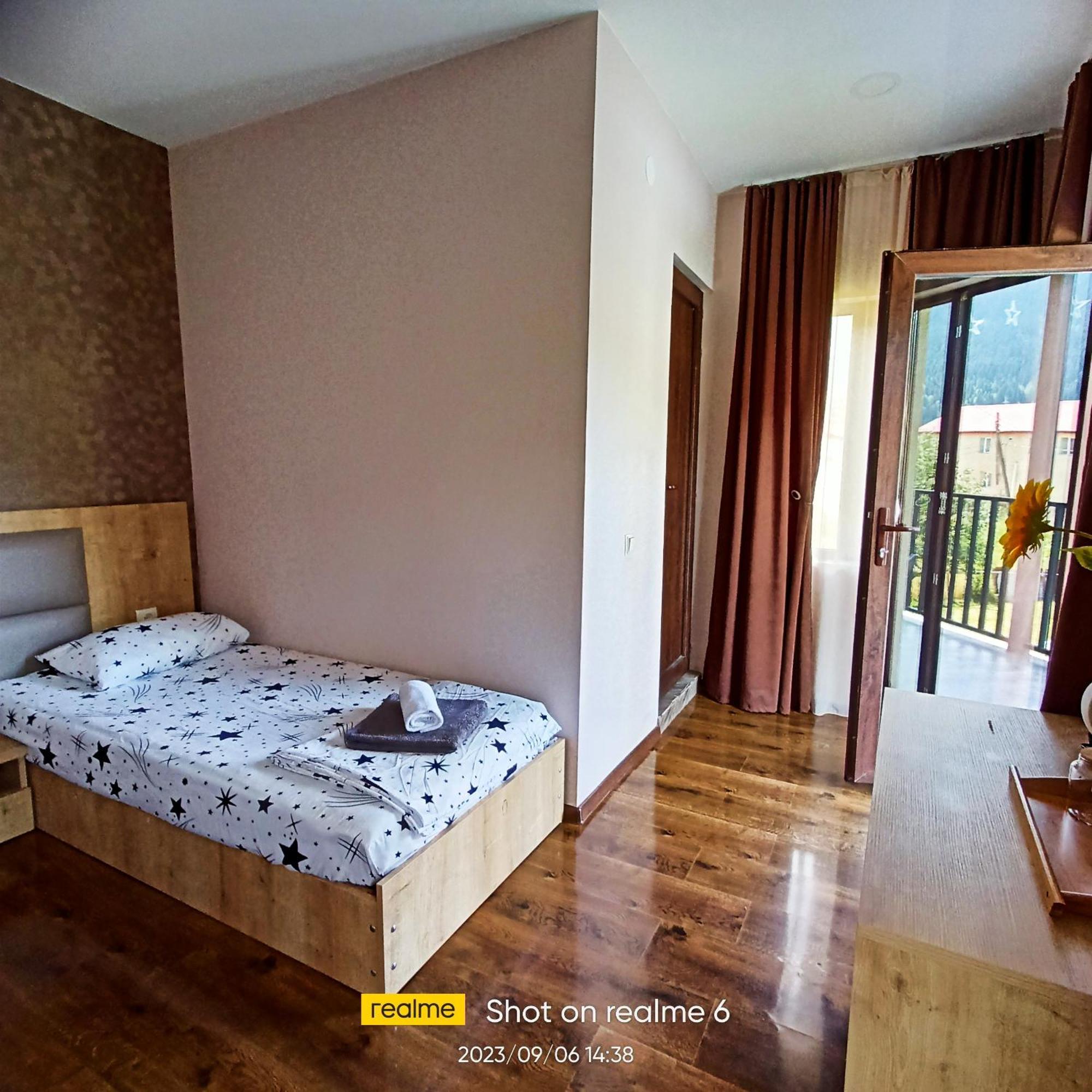 House B&B 梅斯蒂亚 外观 照片