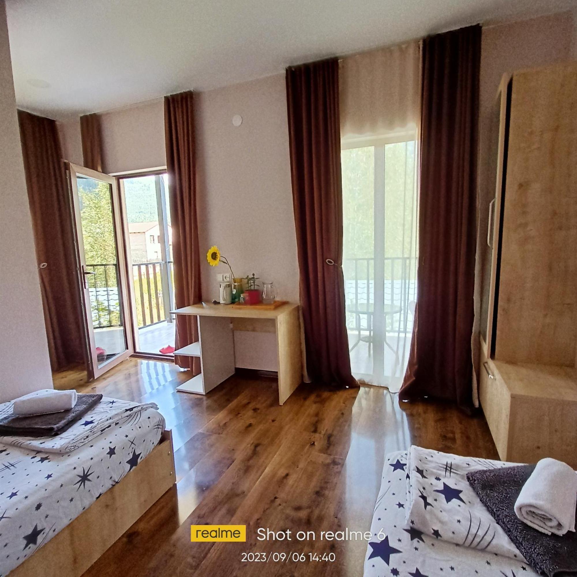 House B&B 梅斯蒂亚 外观 照片