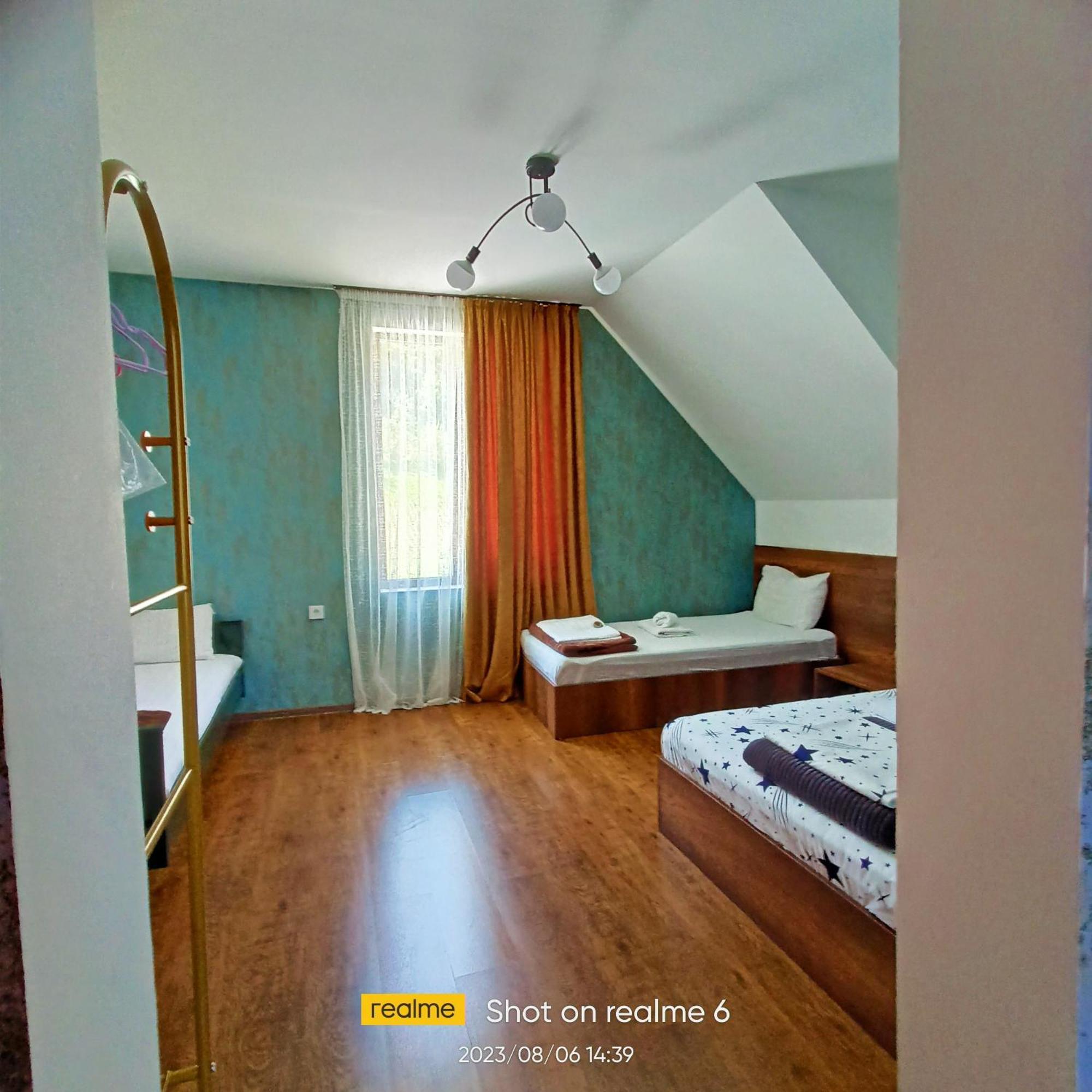 House B&B 梅斯蒂亚 外观 照片